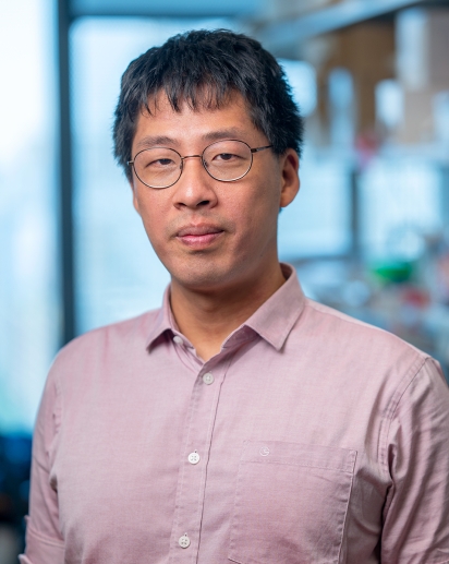 Chen Liao Headshot